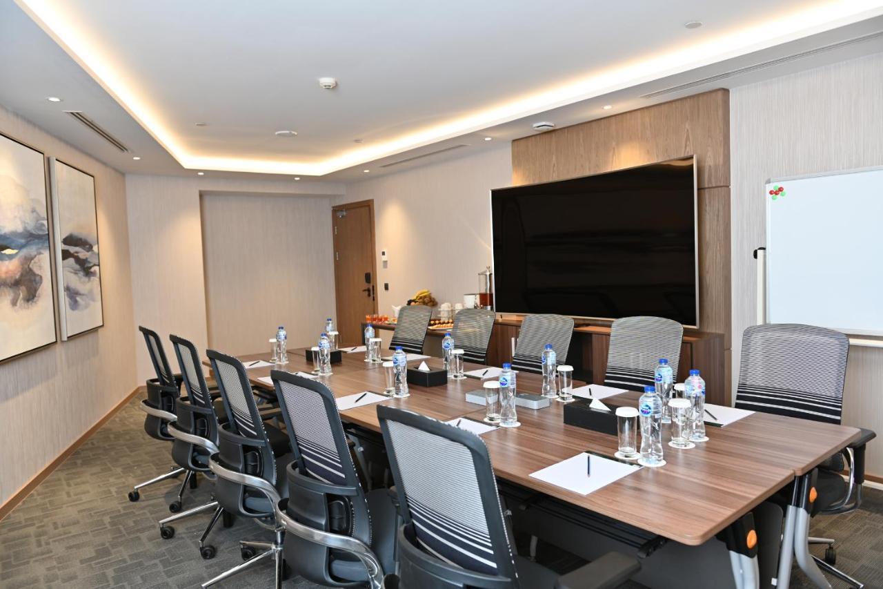 Clarion Hotel Jeddah Airport Exterior foto