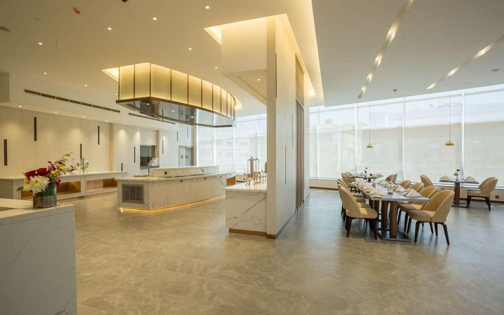 Clarion Hotel Jeddah Airport Exterior foto
